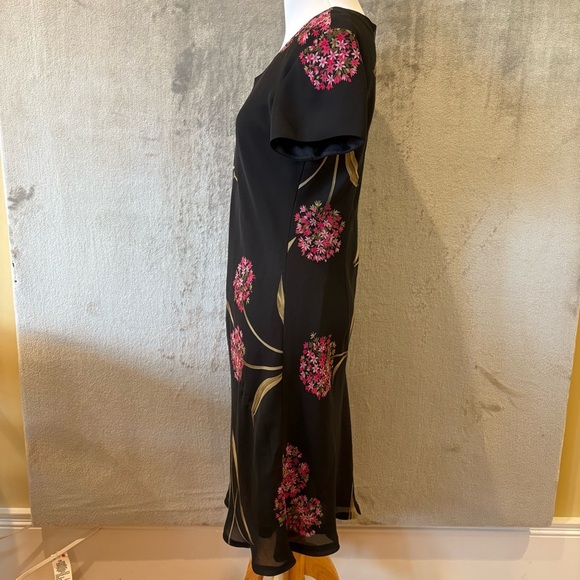 Jessica Howard Dark Romantic Elegant Sheath Dress with Pink Floral Accents - Picture 8 of 9